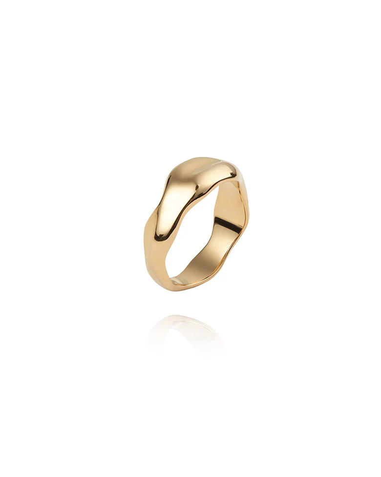 Wavy Bolded Ring